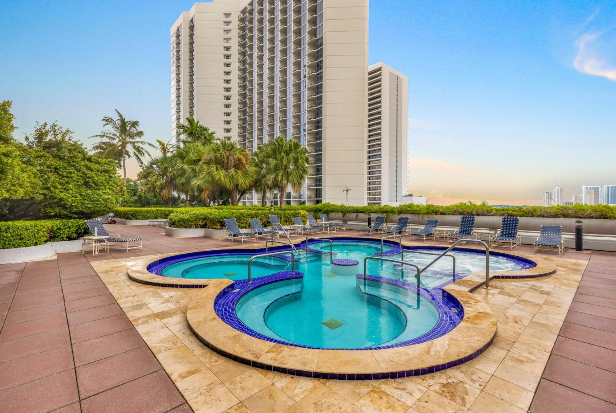 Bayview Bliss Biscayne Apartment Doral Exterior photo